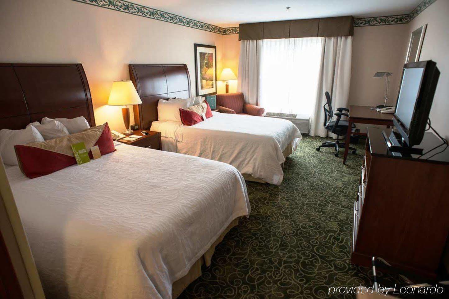 Hilton Garden Inn Portland Airport Exterior foto